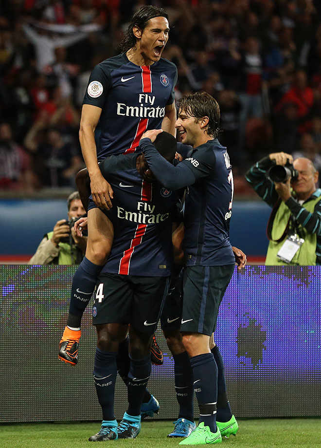 2015-Paris-Saint-Germain-Edinson-Cavani.jpg